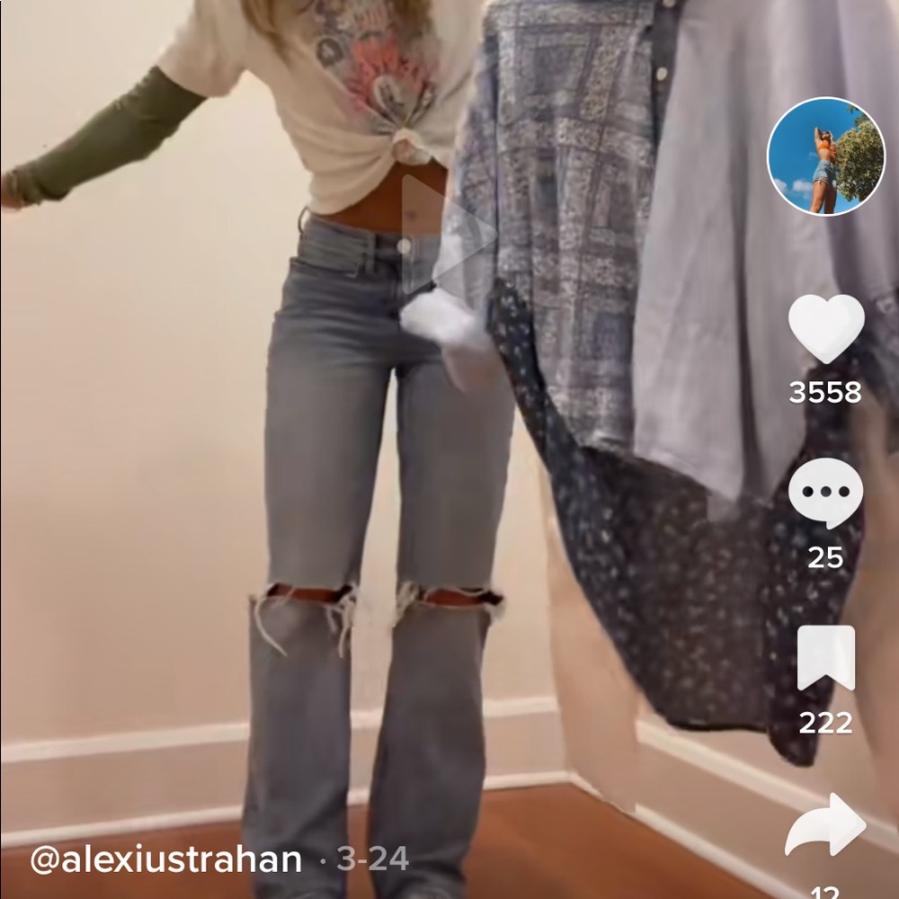 American eagle 90’s bootcut jean